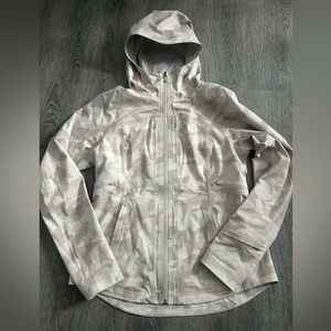 Lululemon grey and white camo rain/wind jacket